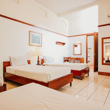 Hotel Bumi Asih Gedung Sate Bandung Kültér fotó