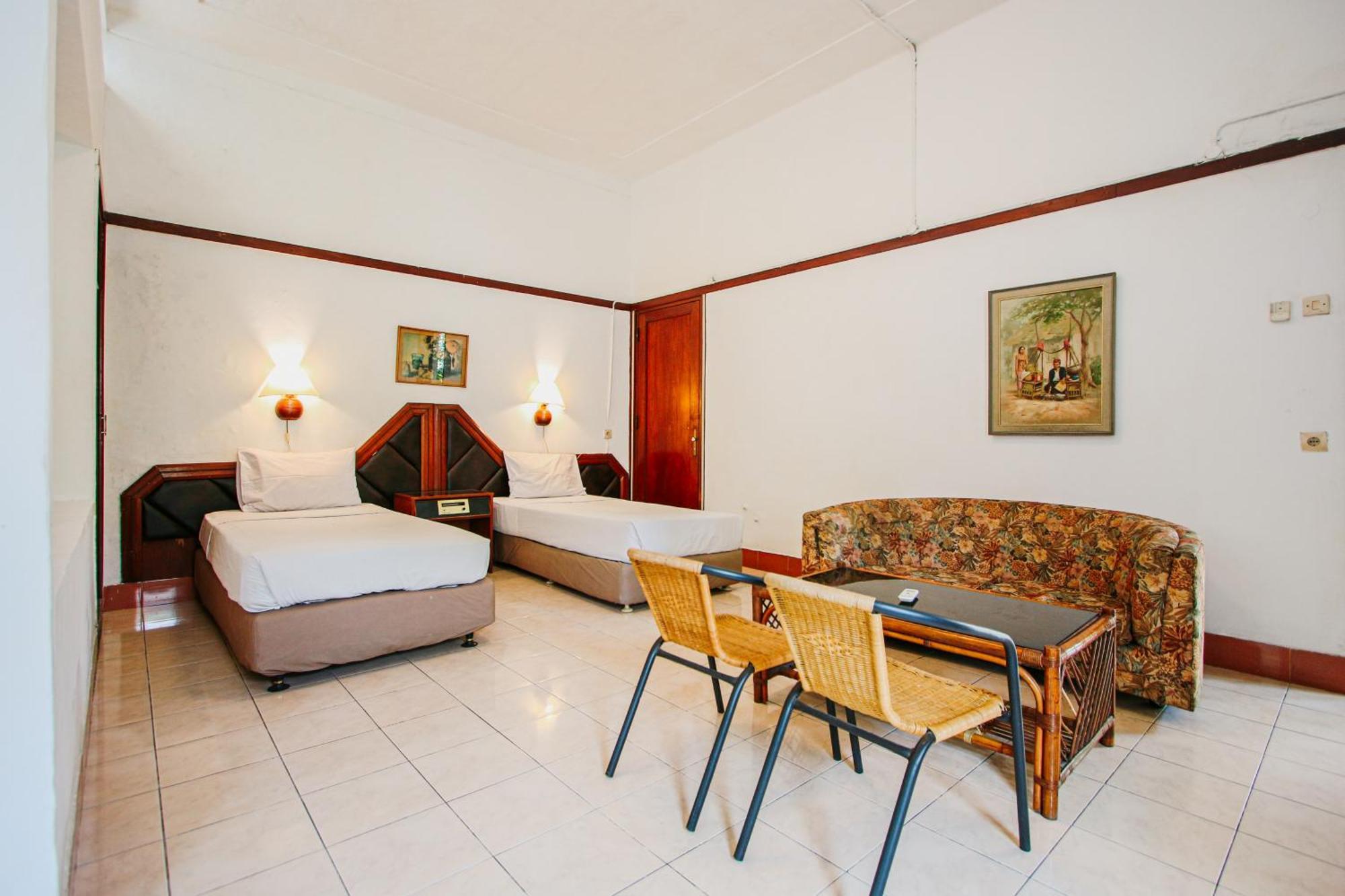 Hotel Bumi Asih Gedung Sate Bandung Kültér fotó