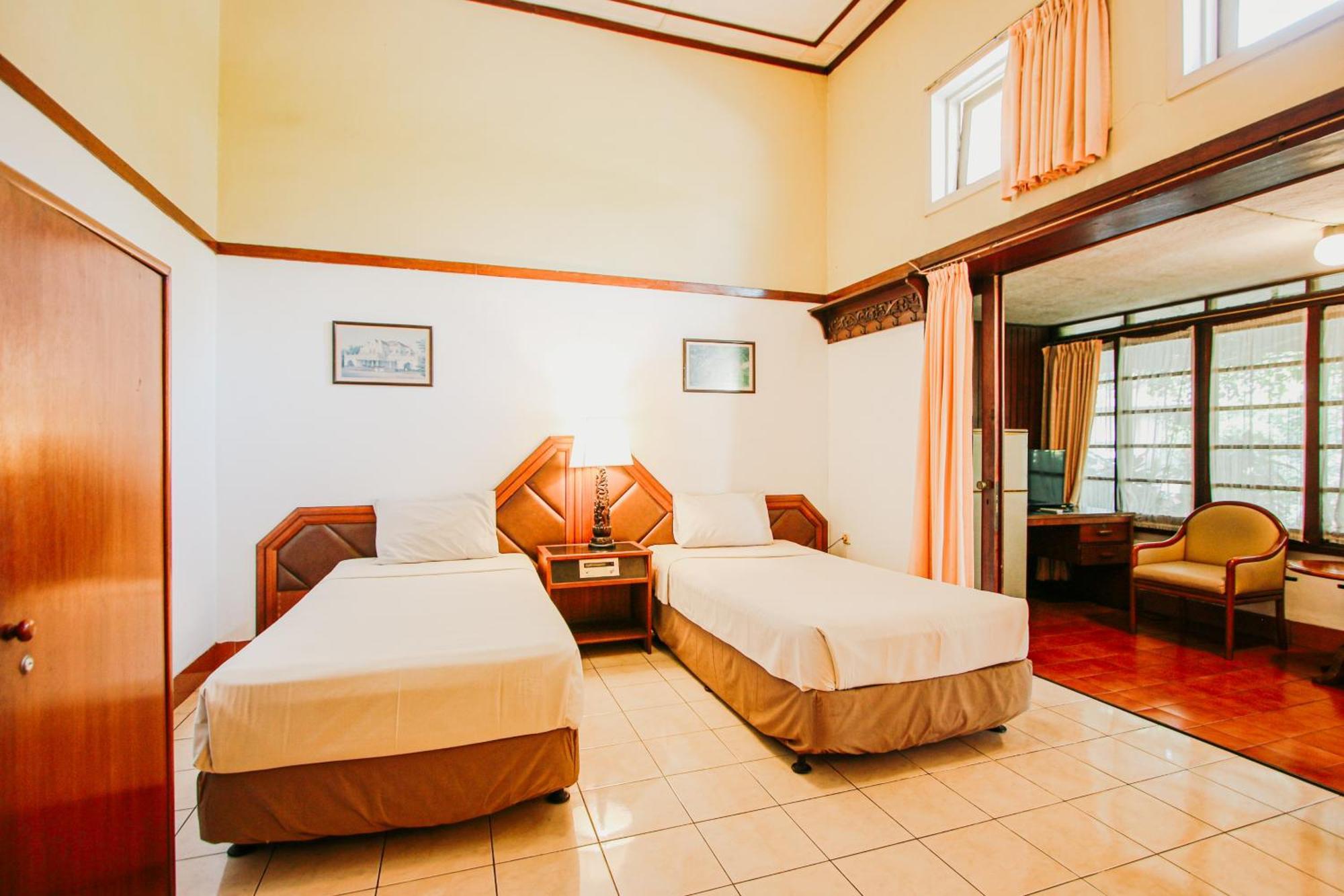 Hotel Bumi Asih Gedung Sate Bandung Kültér fotó