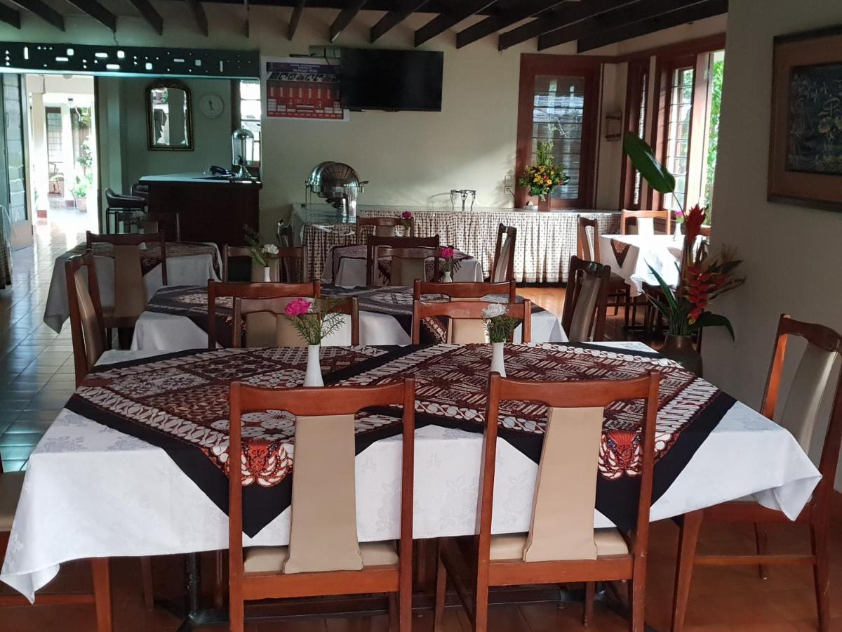 Hotel Bumi Asih Gedung Sate Bandung Kültér fotó