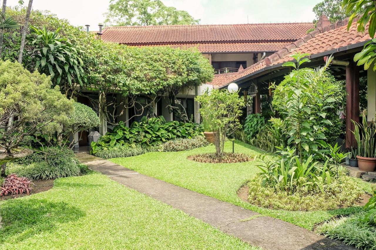 Hotel Bumi Asih Gedung Sate Bandung Kültér fotó